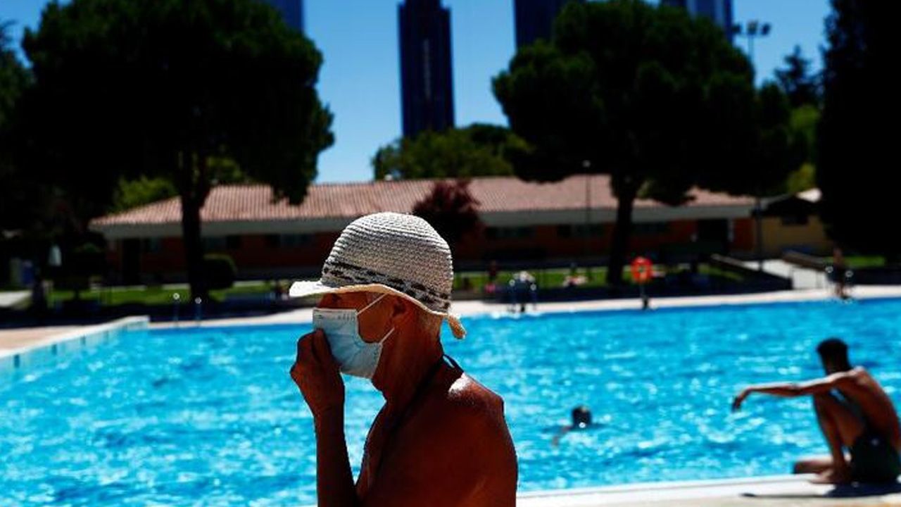 Turist cenneti Barcelona karantinaya alındı! 12
