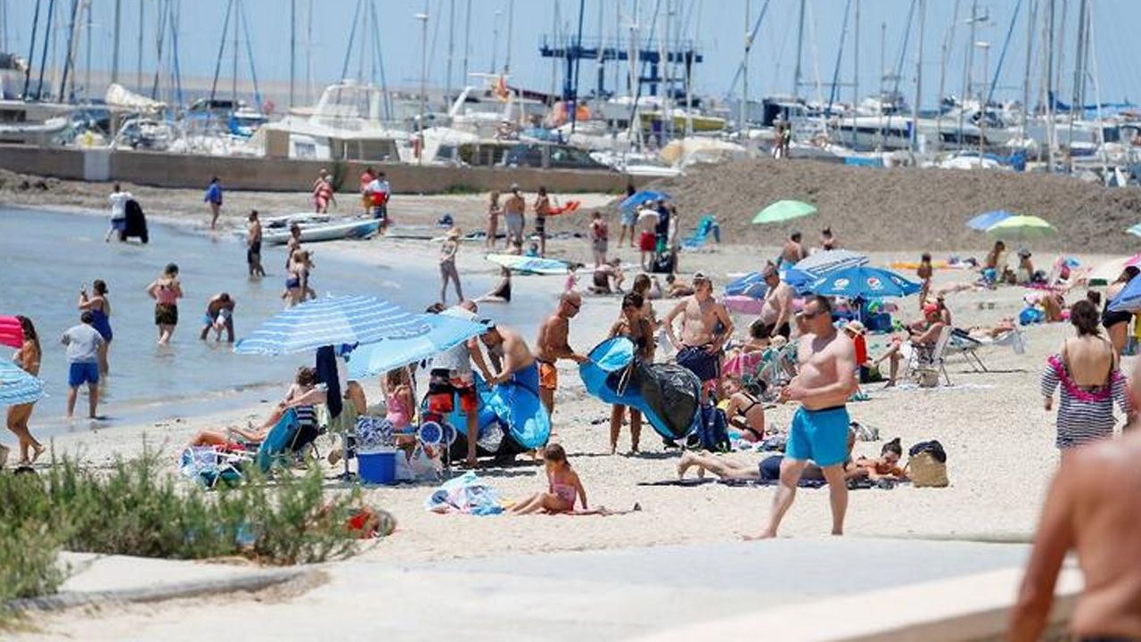 Turist cenneti Barcelona karantinaya alındı! 22