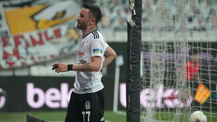 Hasan Ali ve Gökhan kavganın eşiğine geldiler 7