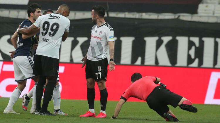 Hasan Ali ve Gökhan kavganın eşiğine geldiler 5