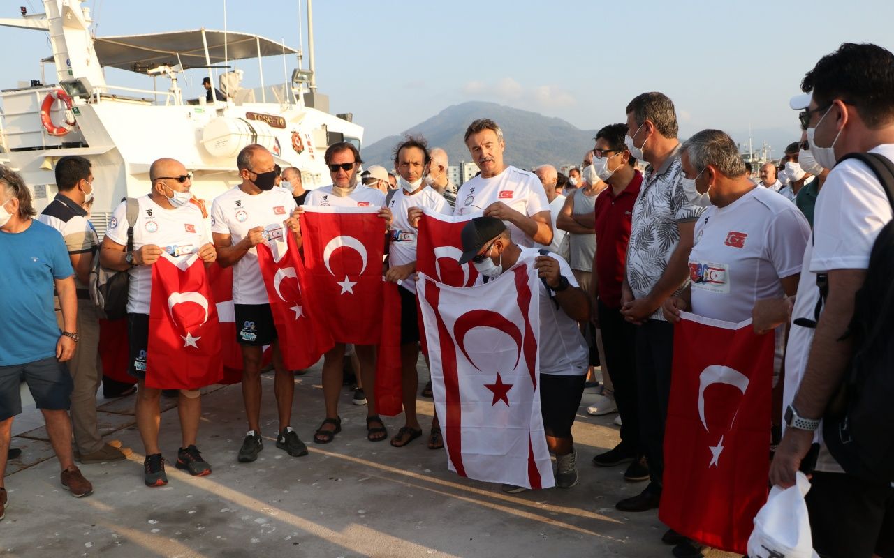 Eski bakan Tüzmen Mersin'den Kıbrıs'a yüzüyor 9
