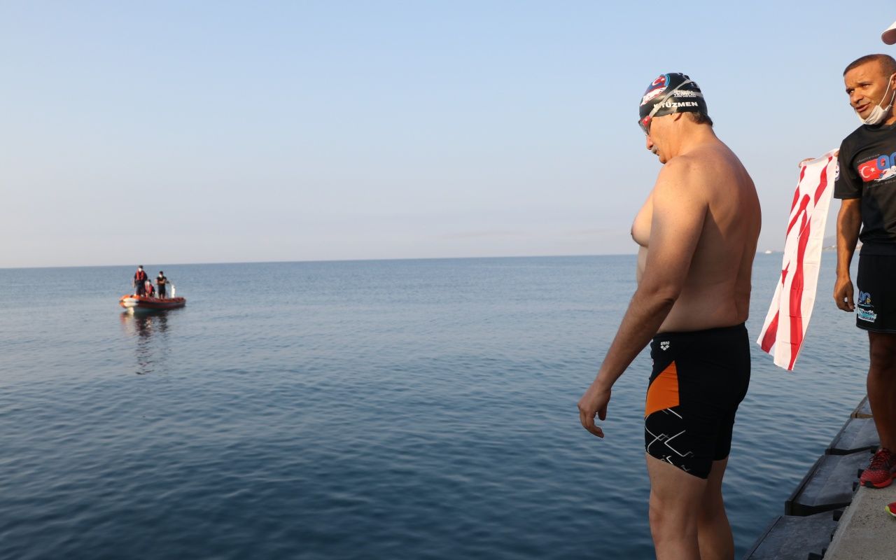 Eski bakan Tüzmen Mersin'den Kıbrıs'a yüzüyor 14