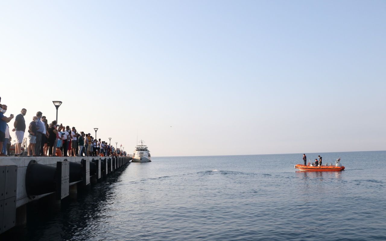 Eski bakan Tüzmen Mersin'den Kıbrıs'a yüzüyor 11
