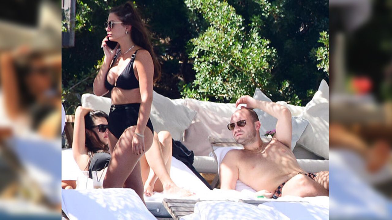 Demet Özdemir bikini fotoğraflarıyla bu yaza damga vurdu 3