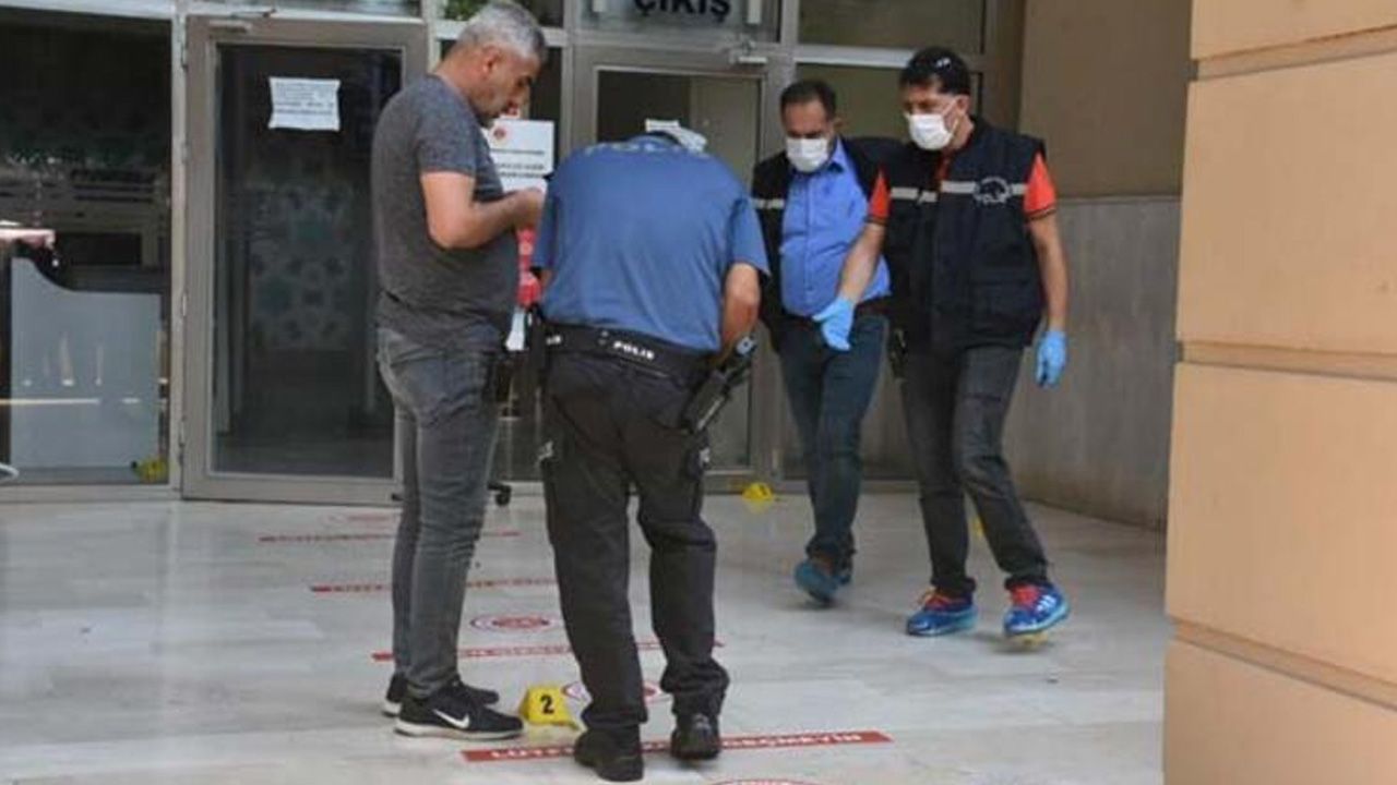 Adana Adliyesi'nde silah sesleri! 5