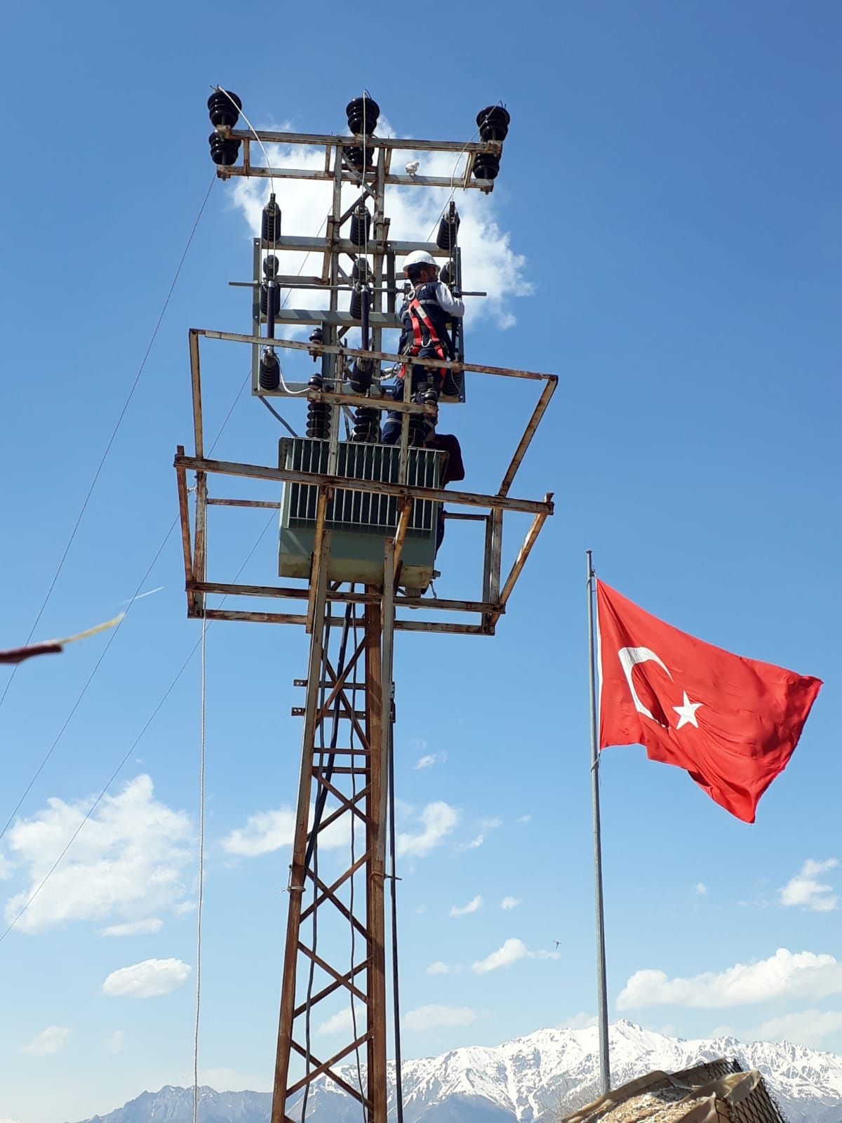 VEDAŞ kaliteli hizmet için durmaksızın çalışıyor 2