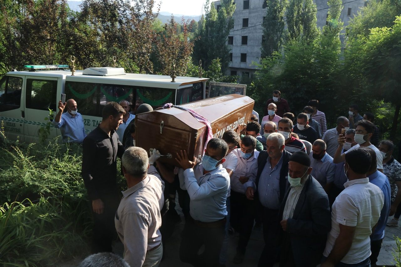Pınar Gültekin toprağa verildi 14