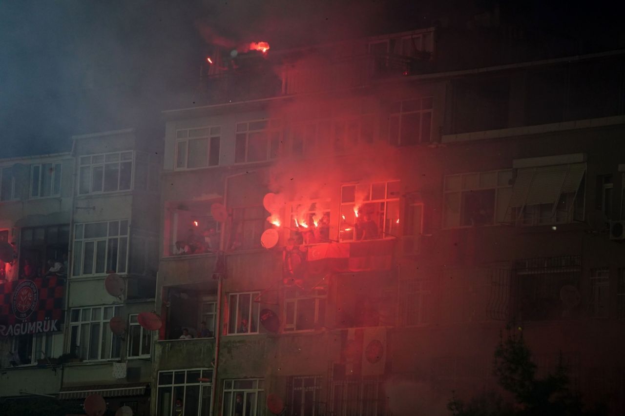 Adana ve Bursa'dan korkutan görüntü... 16