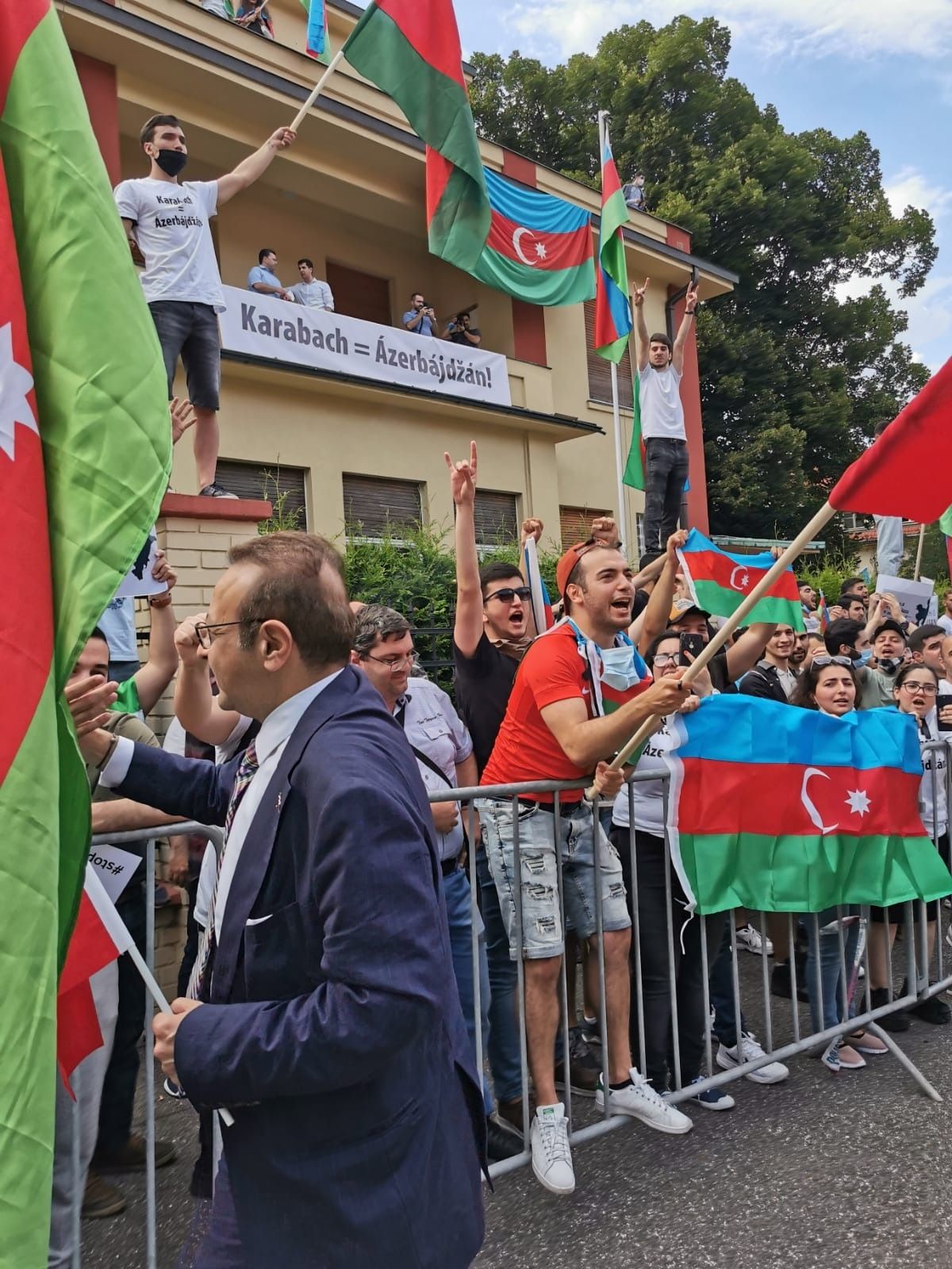 Prag'da Ermenistan protestosu 12