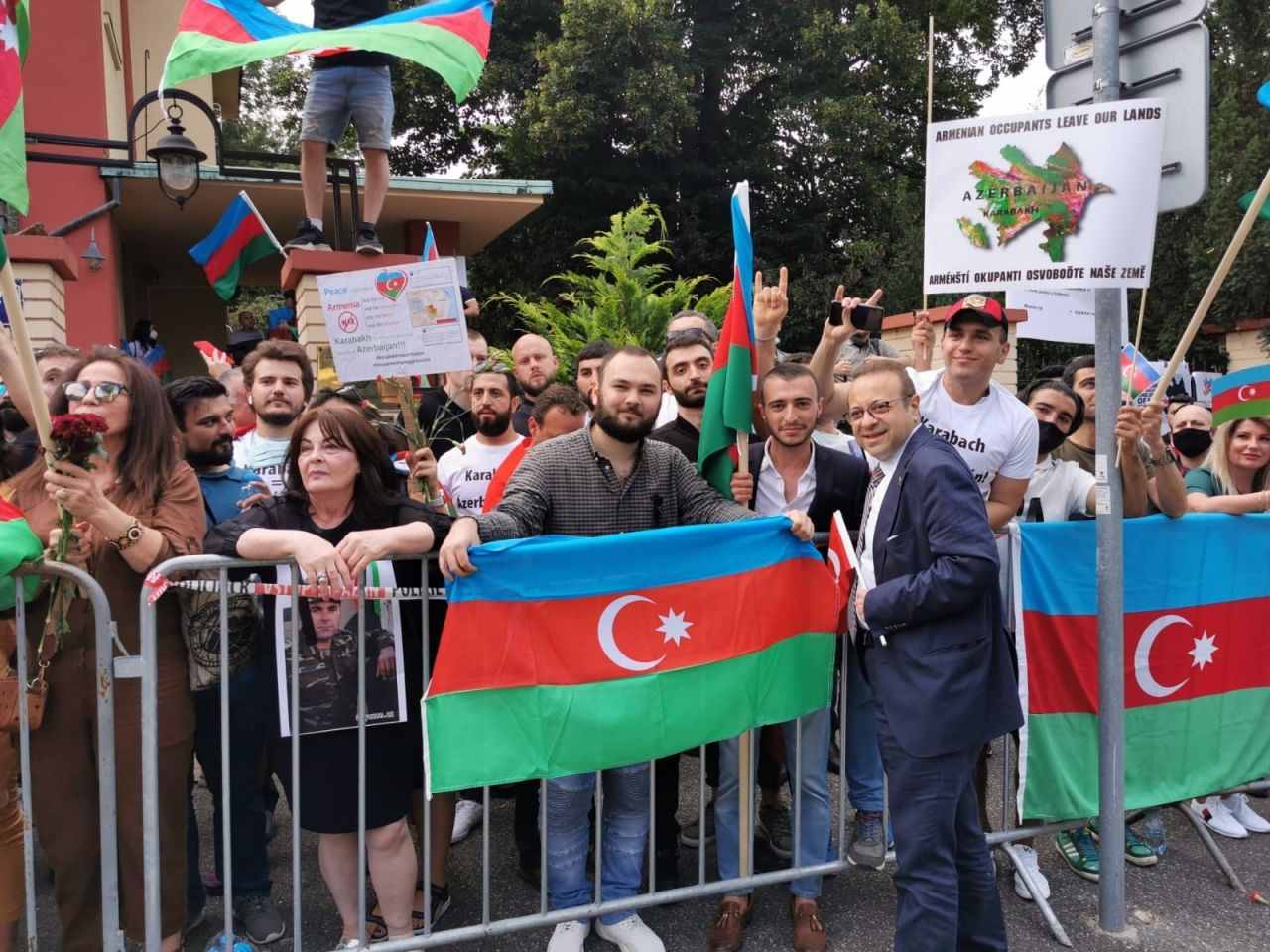Prag'da Ermenistan protestosu 11