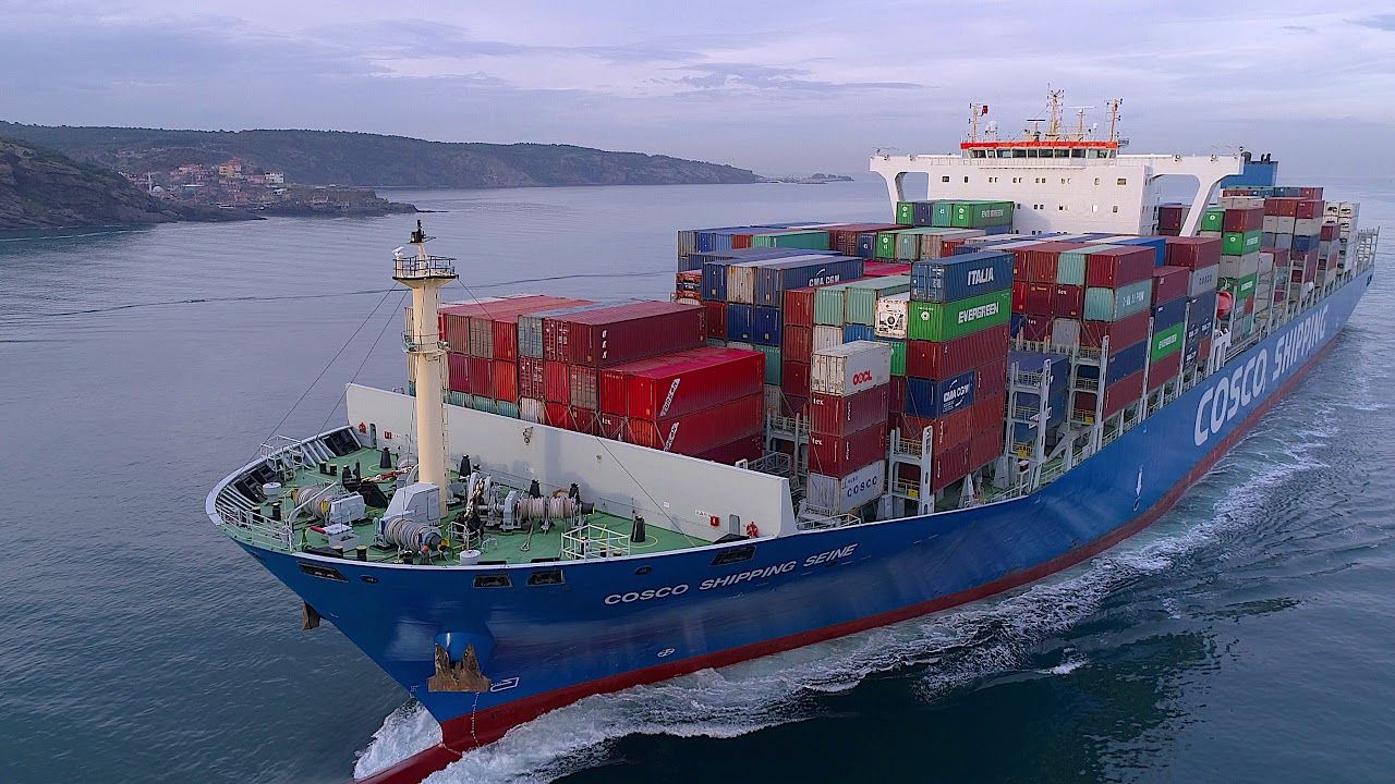 Dev gemi İstanbul Boğazı'ndan geçti 4