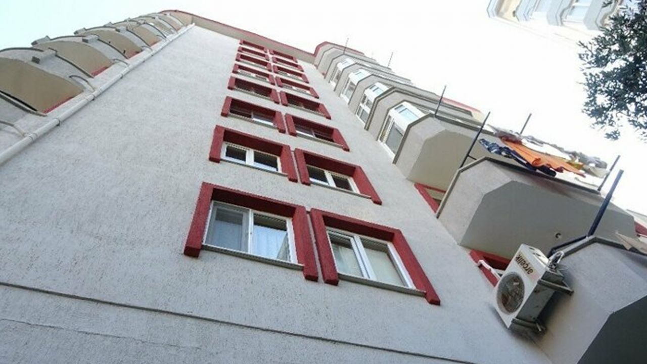 9 katlı binanın kolonu patladı! 11