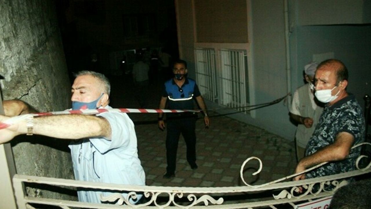 9 katlı binanın kolonu patladı! 3