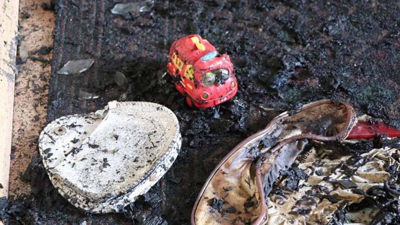 Evde çıkan yangında 5 aylık bebek öldü, 2 yaşındaki ablası da yaralandı 3