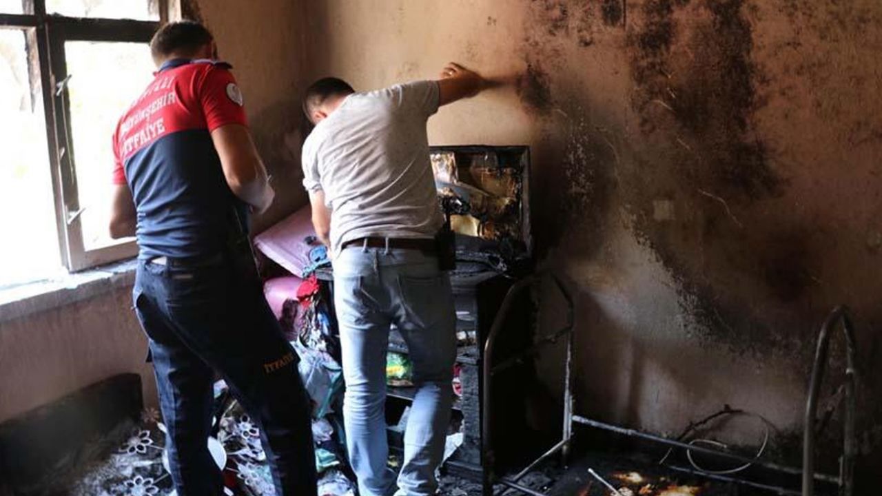 Evde çıkan yangında 5 aylık bebek öldü, 2 yaşındaki ablası da yaralandı 6