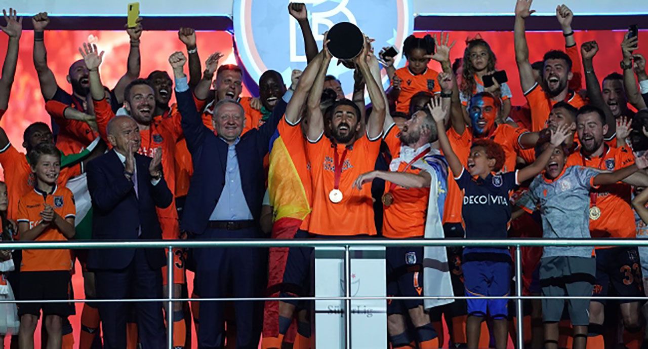 Şampiyon kupasına kavuştu 1