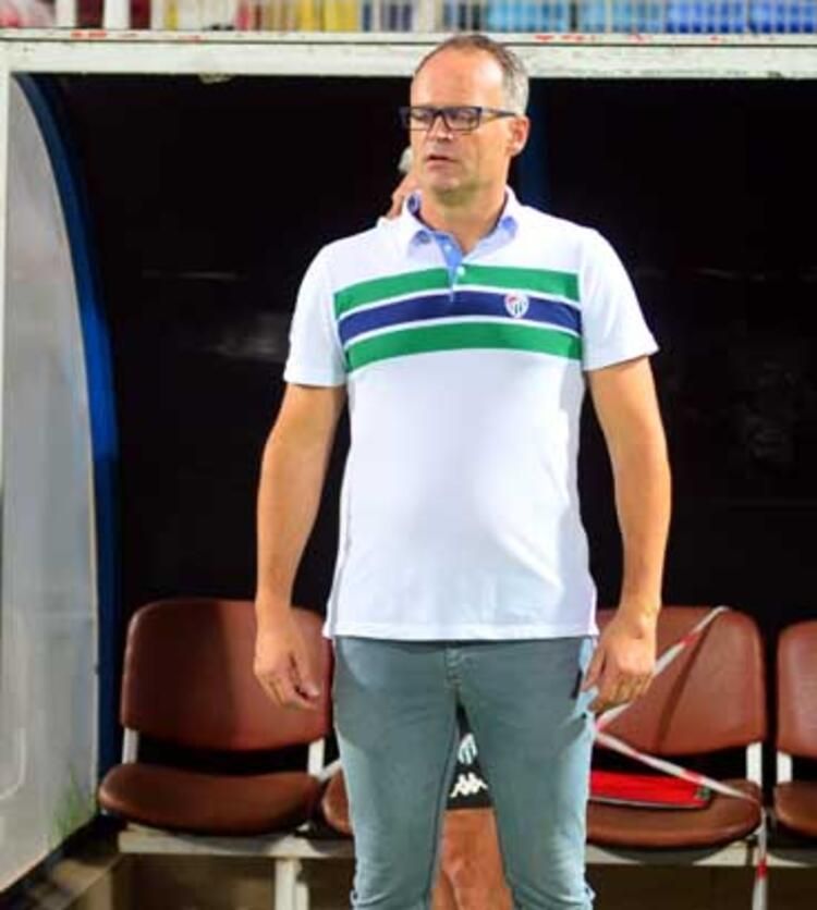 Bursaspor'da Özer Hurmacı krizi! "Bize ihanet etti" 18