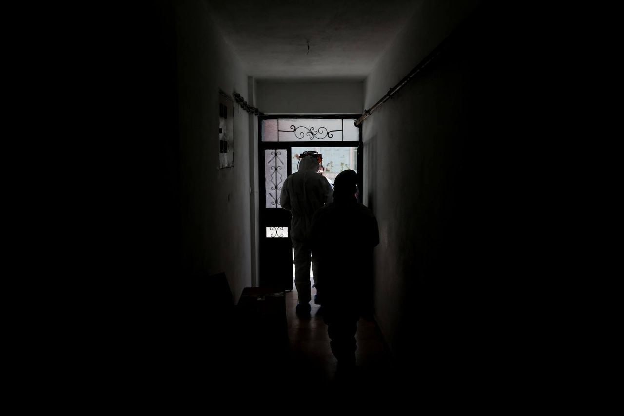 Korona içimizden vuruyor 15