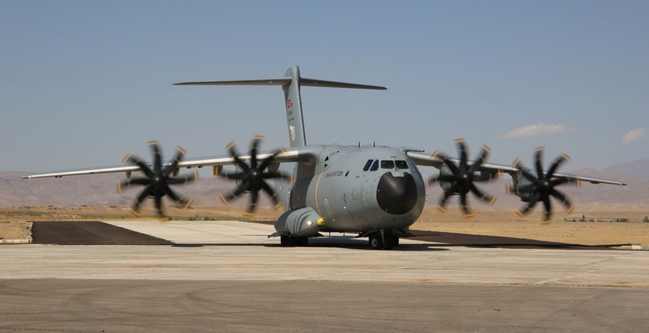 Türk savaş helikopterleri Azerbaycan'da 1