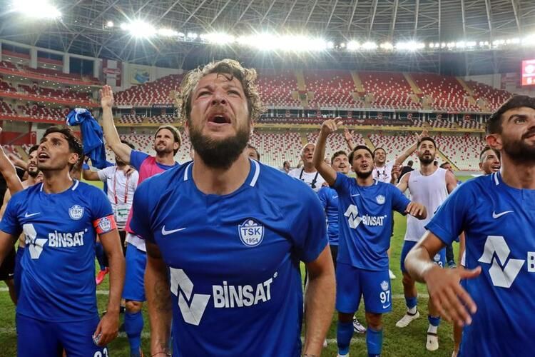 Batuhan Karadeniz yeniden doğdu 12
