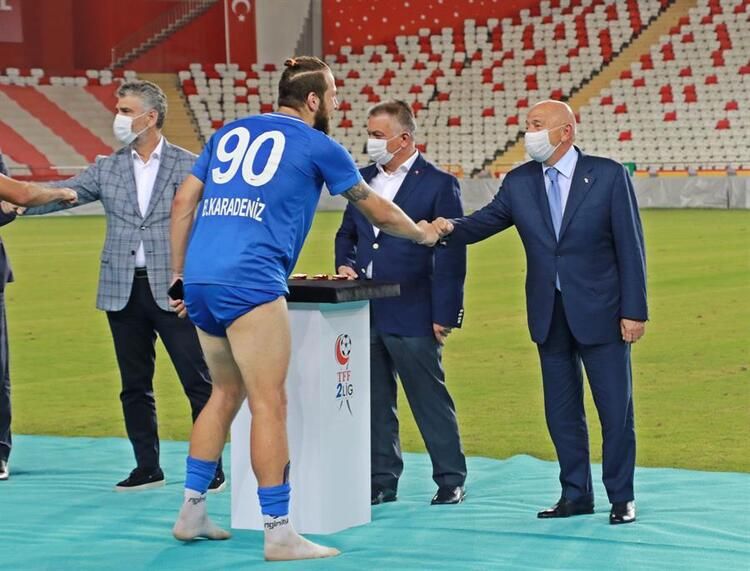 Batuhan Karadeniz yeniden doğdu 1