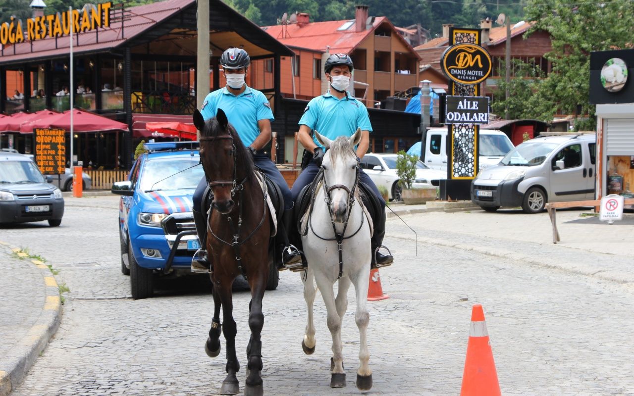 Atlı jandarmalar Uzungöl'de göreve başladı 14