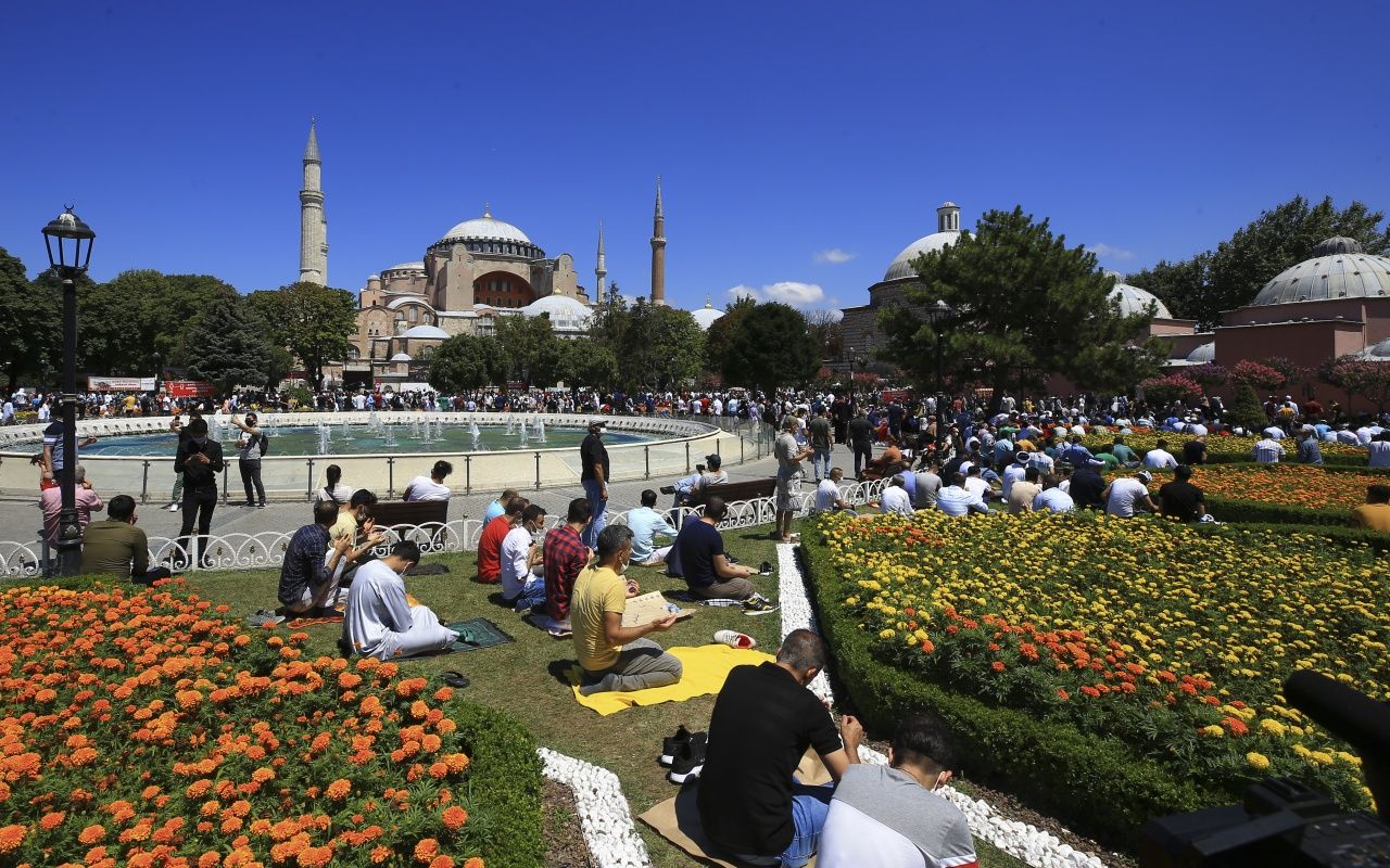 Ayasofya'da ikinci cuma namazı 14