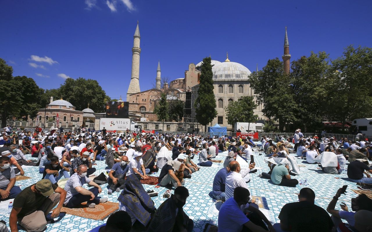 Ayasofya'da ikinci cuma namazı 9
