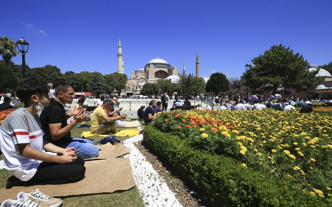Ayasofya'da ikinci cuma namazı 10
