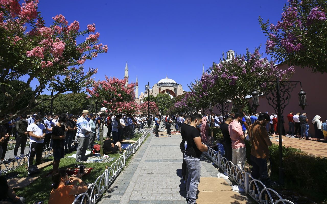 Ayasofya'da ikinci cuma namazı 11