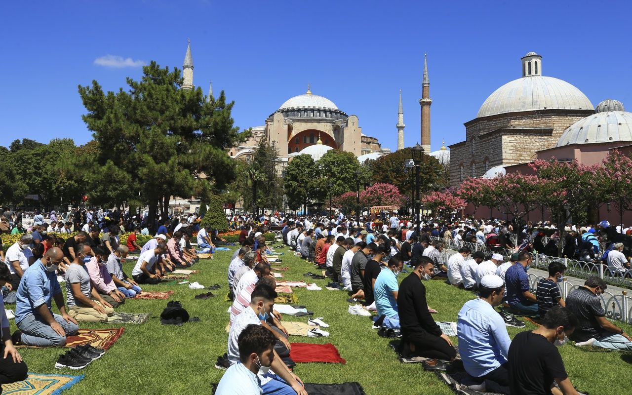 Ayasofya'da ikinci cuma namazı 13