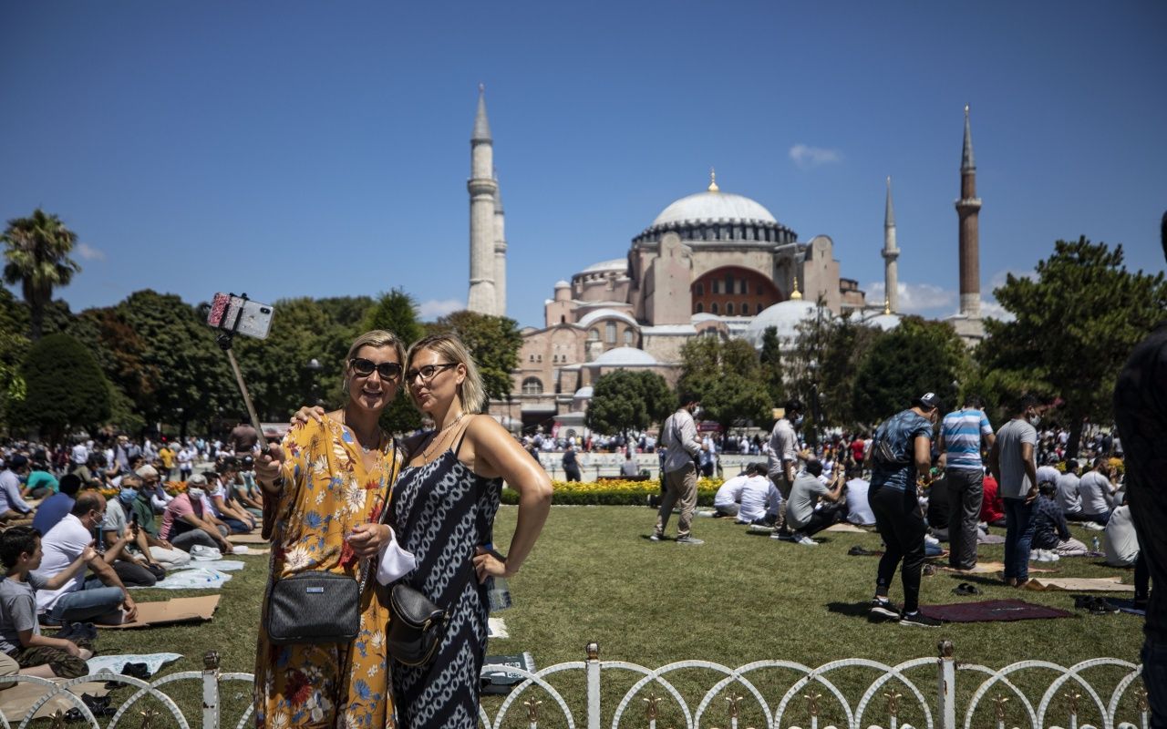 Ayasofya'da ikinci cuma namazı 1