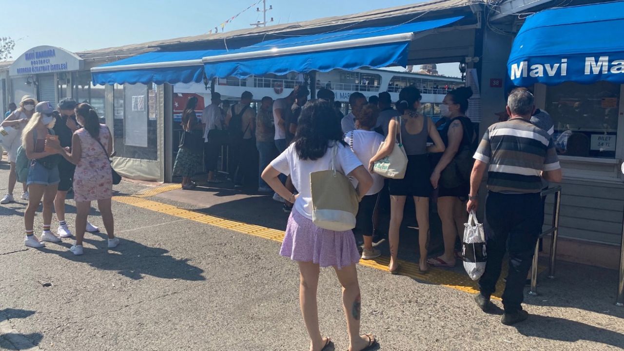 Bayramın ikinci gününde Adalar'a akın 4