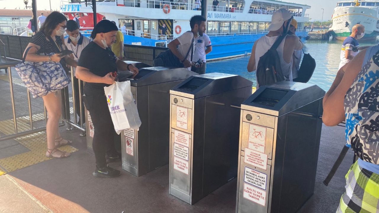 Bayramın ikinci gününde Adalar'a akın 5