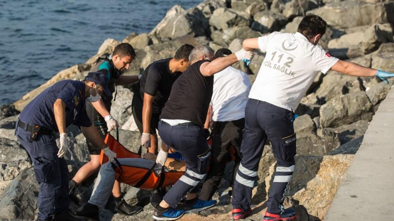 Bakırköy sahilinde ceset bulundu! 5