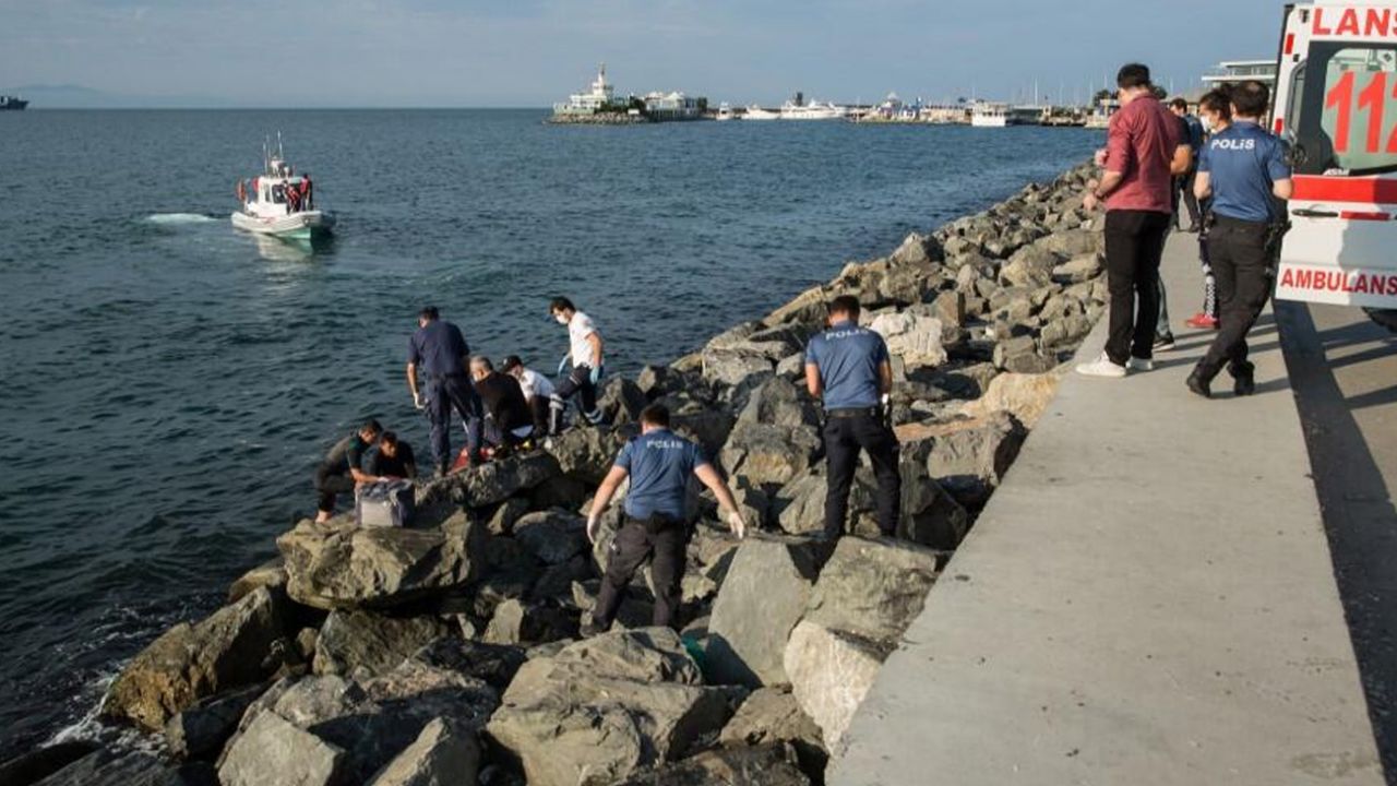 Bakırköy sahilinde ceset bulundu! 6