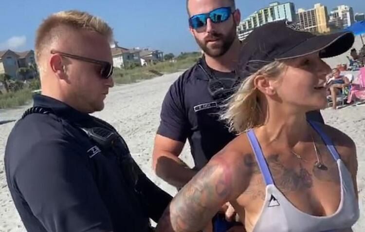 Bikinisi yüzünden tutuklandı! 2