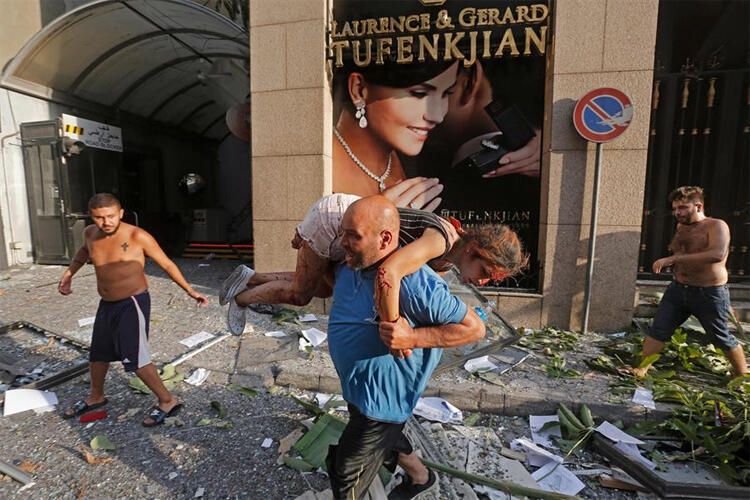 Dünya o kahramanlara ağlıyor 19