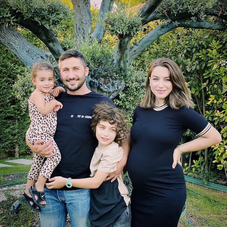 Sabri Sarıoğlu 3. kez baba oluyor 7