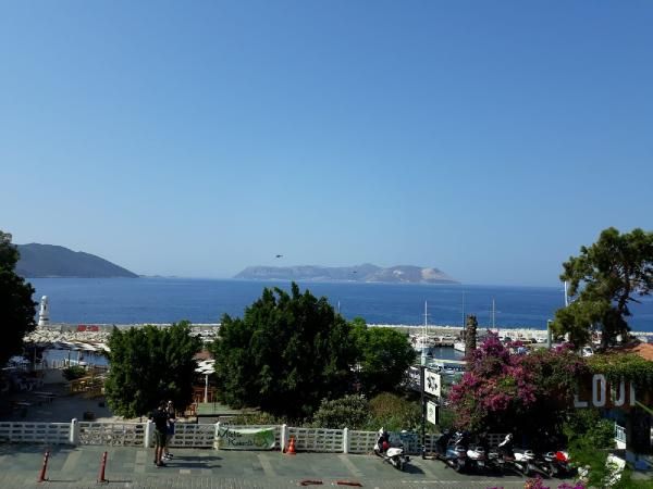 Navtex'ten sonra sular iyice ısındı! Meis Adası'nda yoğun hareketlilik! 5