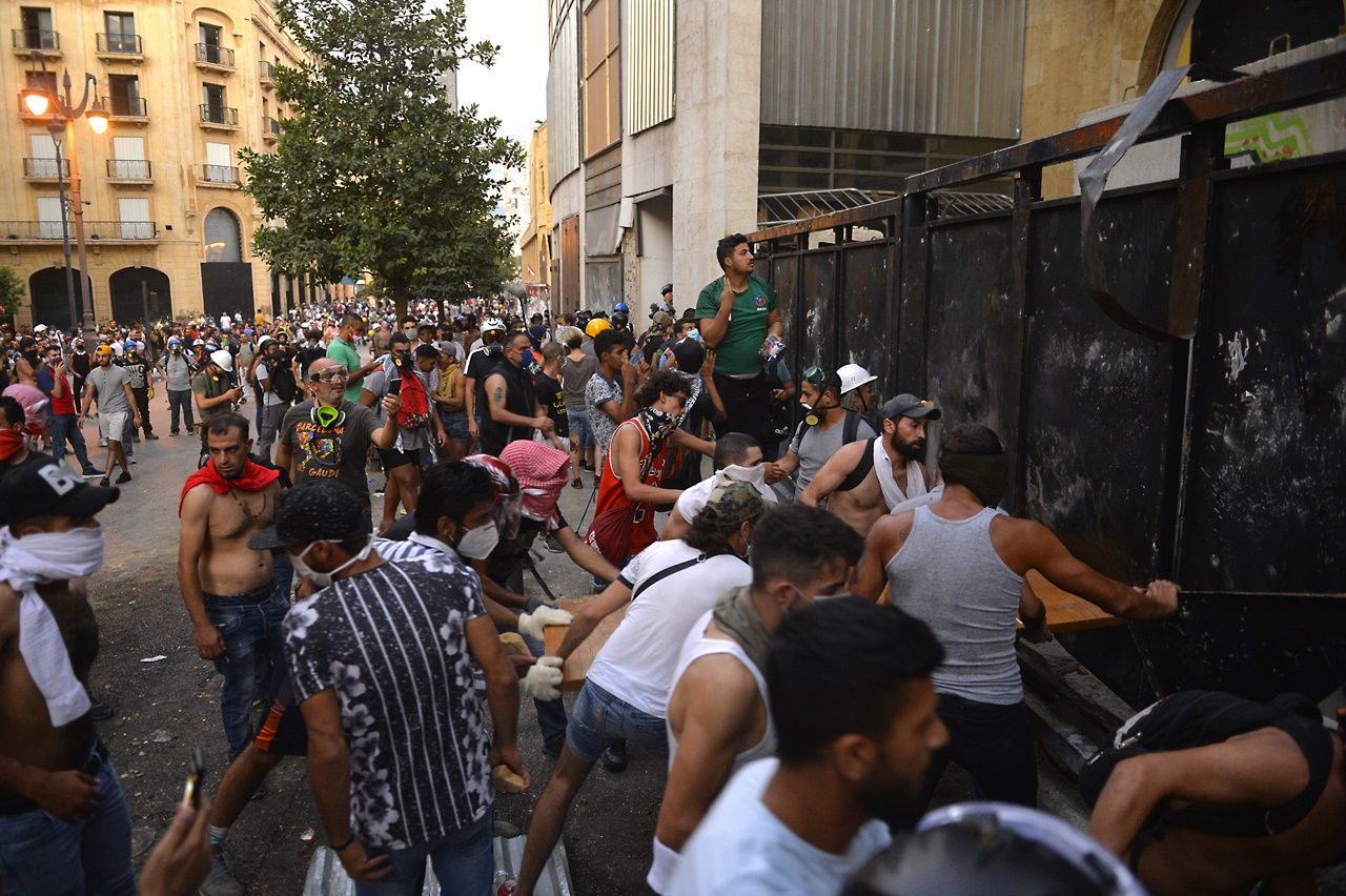Lübnan'daki protestolar devam ediyor 13