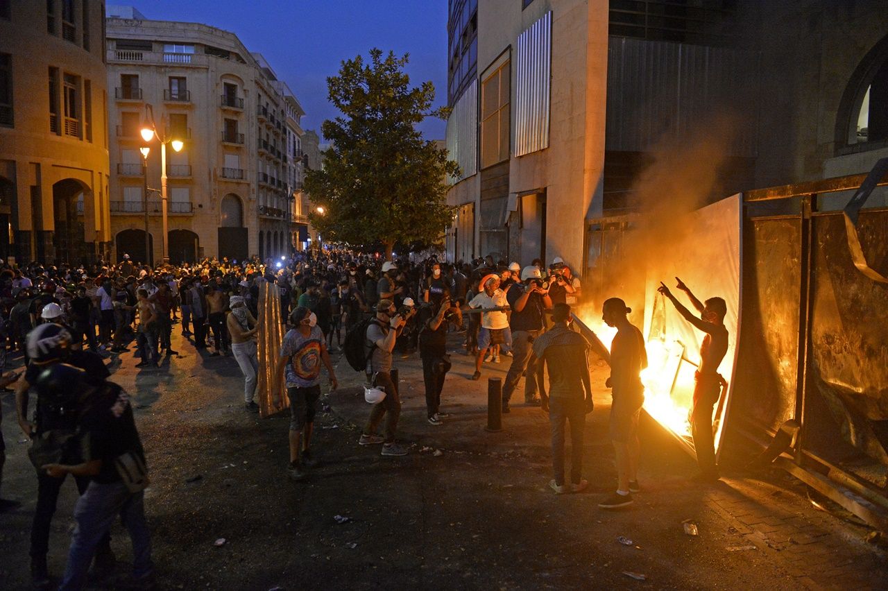 Lübnan'daki protestolar devam ediyor 14