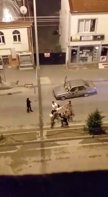 'Cami duvarına işeme' kavgasında kan aktı 4