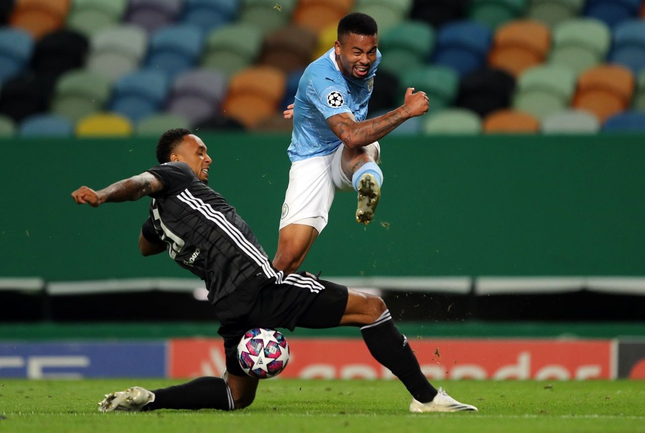 Lyon, Manchester City'i devirdi 15