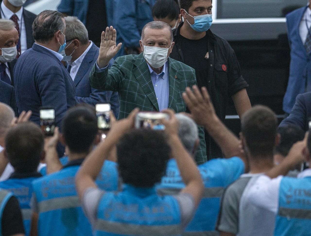 Erdoğan, havalimanı inşaatını inceledi 2