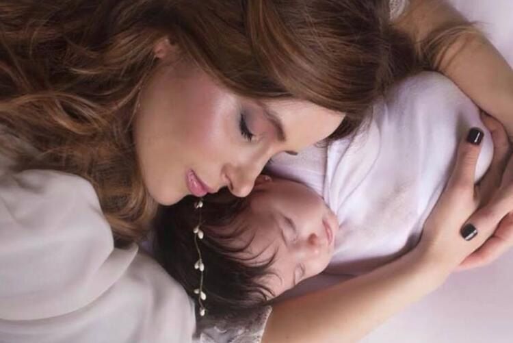 Genç anneye altı çocuğunun gözü önünde... 11