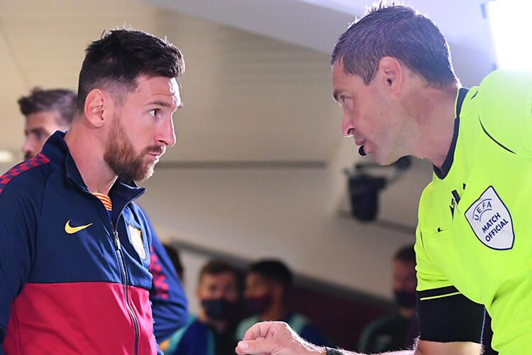 Barcelona'da Lionel Messi depremi 1