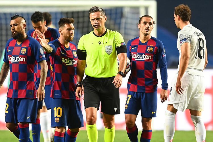Barcelona'da Lionel Messi depremi 10