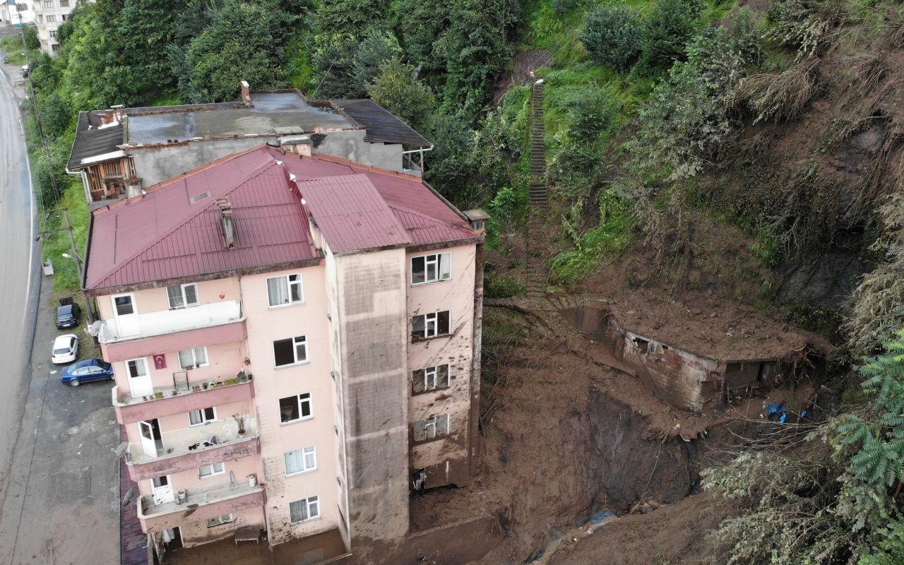 Rize'de heyelan riski olan evler boşaltıldı 1