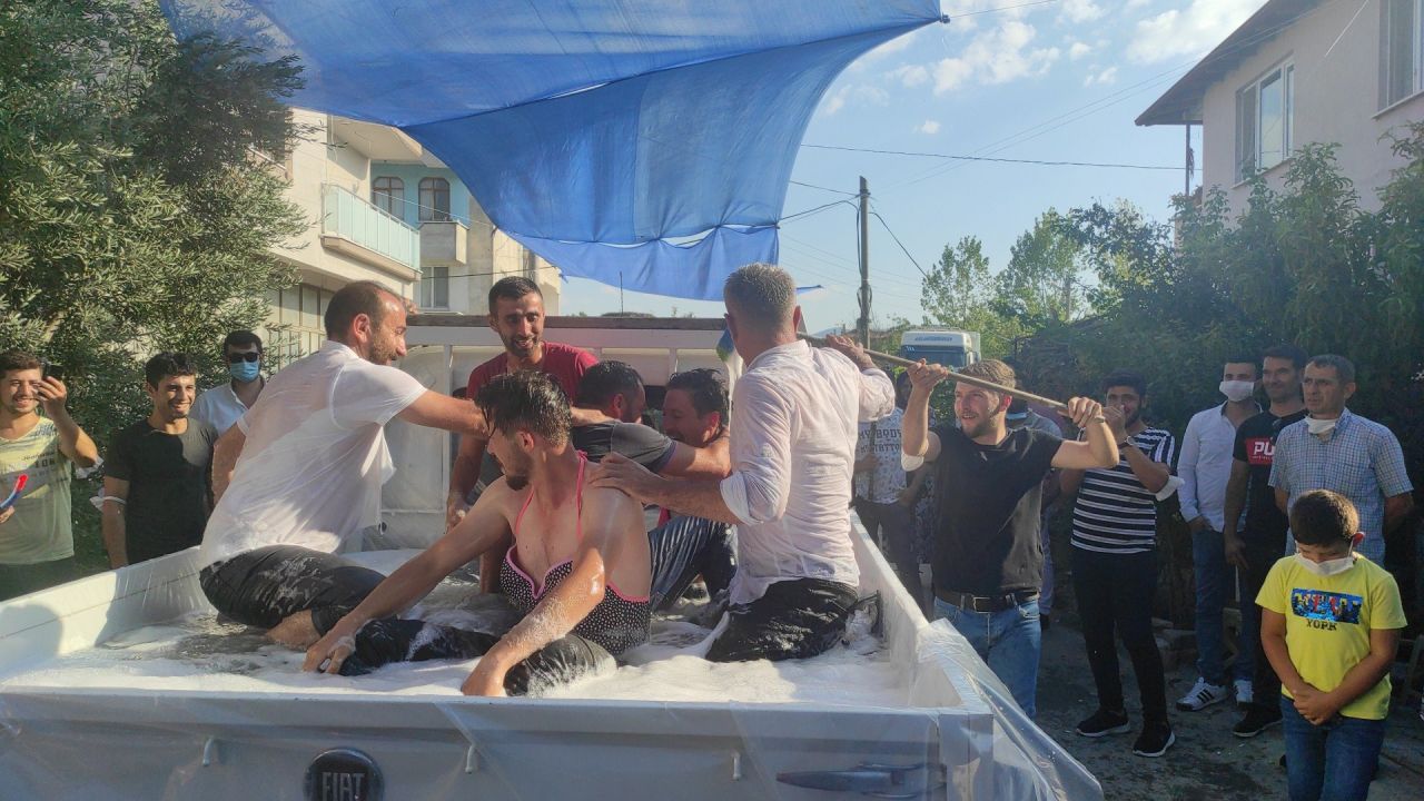 Damada mayo ve palet giydirip, kamyonet kasasında yıkadılar! 4